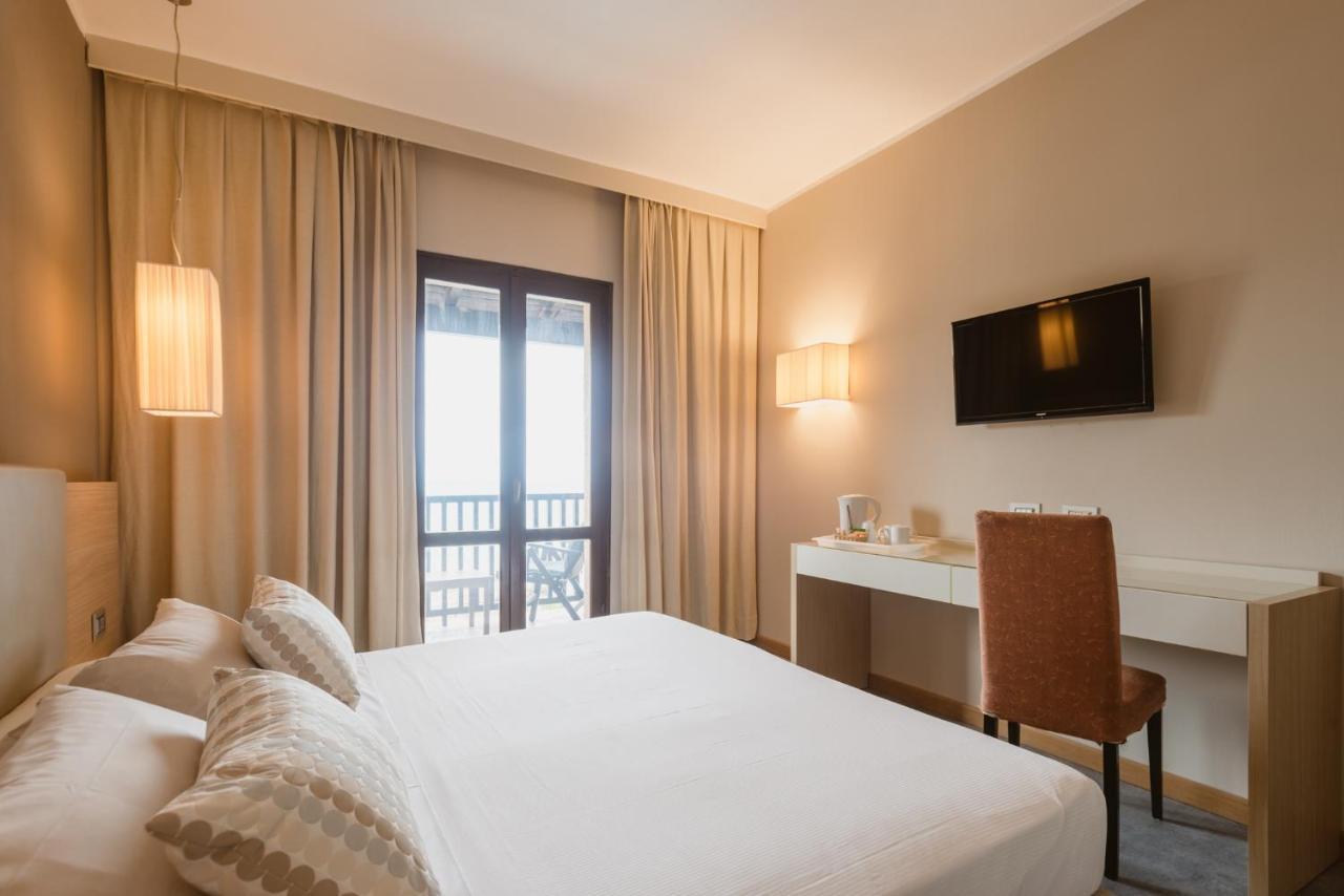 Hotel Calabona Альгеро Экстерьер фото